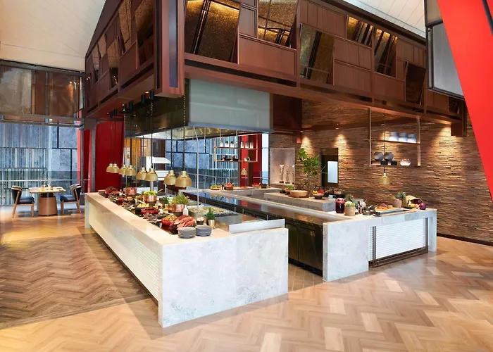 Fairmont Ambassador 5*