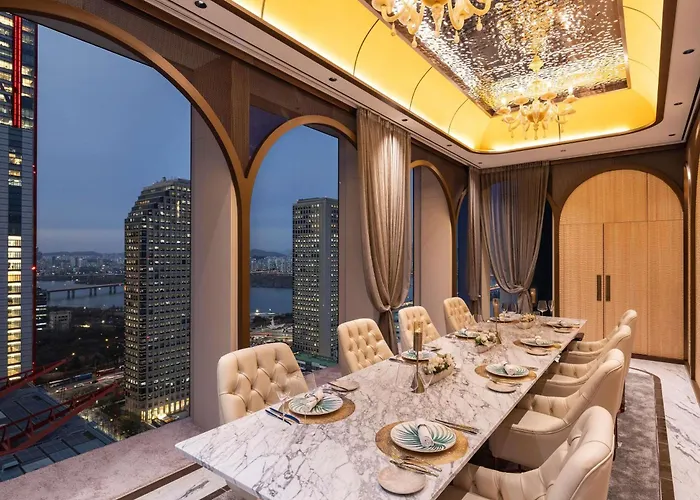 Hotel Fairmont Ambassador 5*