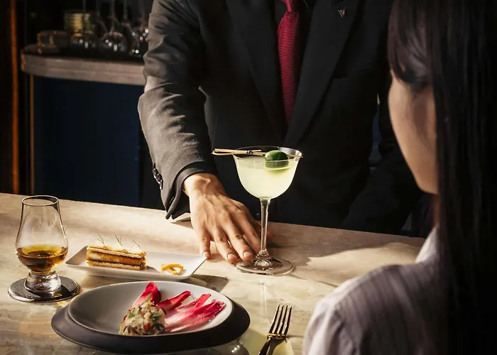 Hotel Fairmont Ambassador 5*